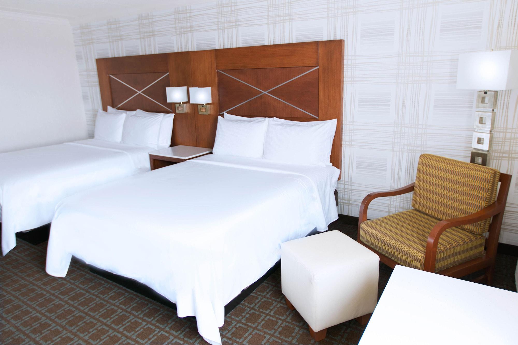 Doubletree By Hilton Madison Downtown Hotell Exteriör bild