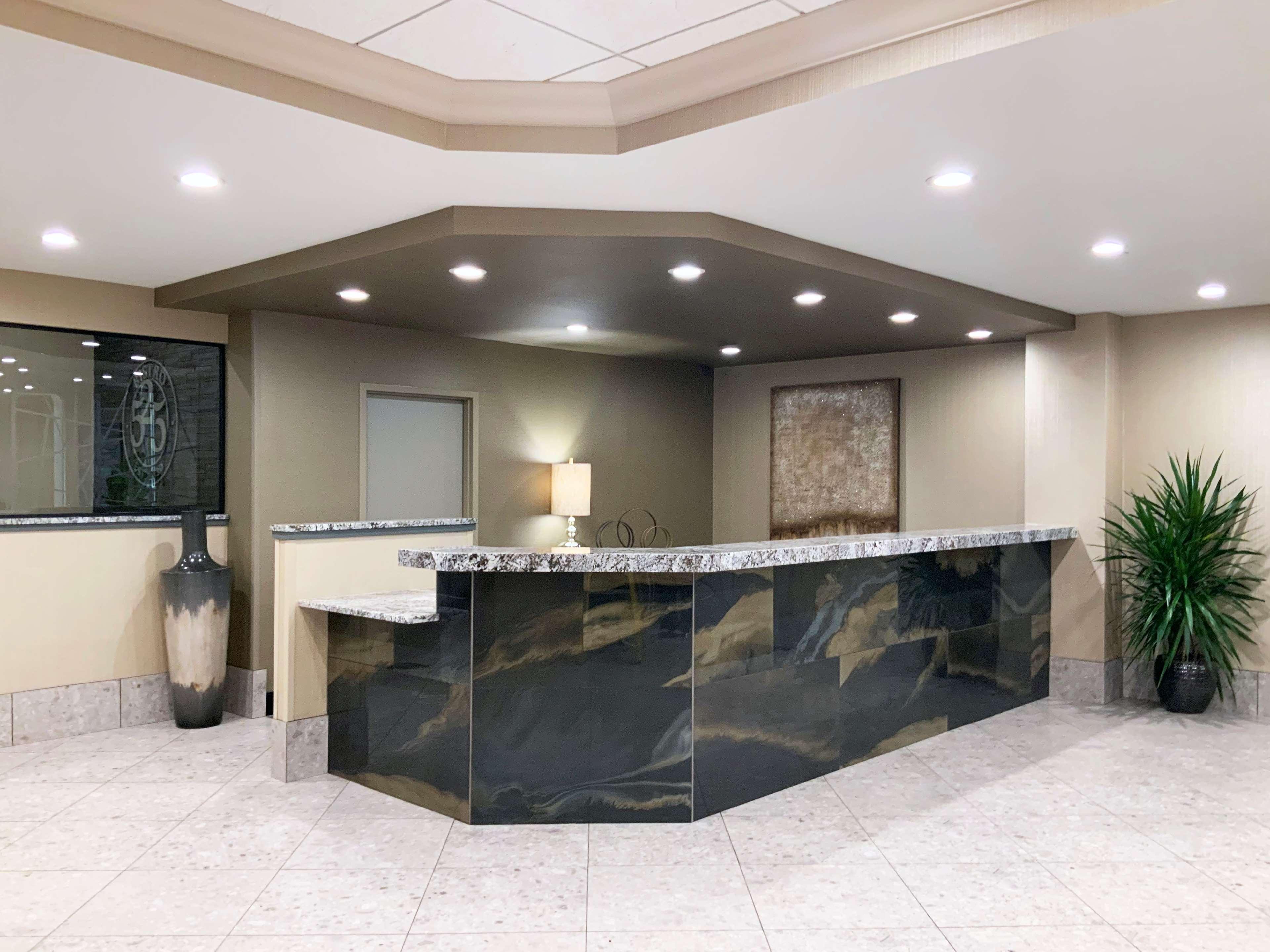 Doubletree By Hilton Madison Downtown Hotell Exteriör bild