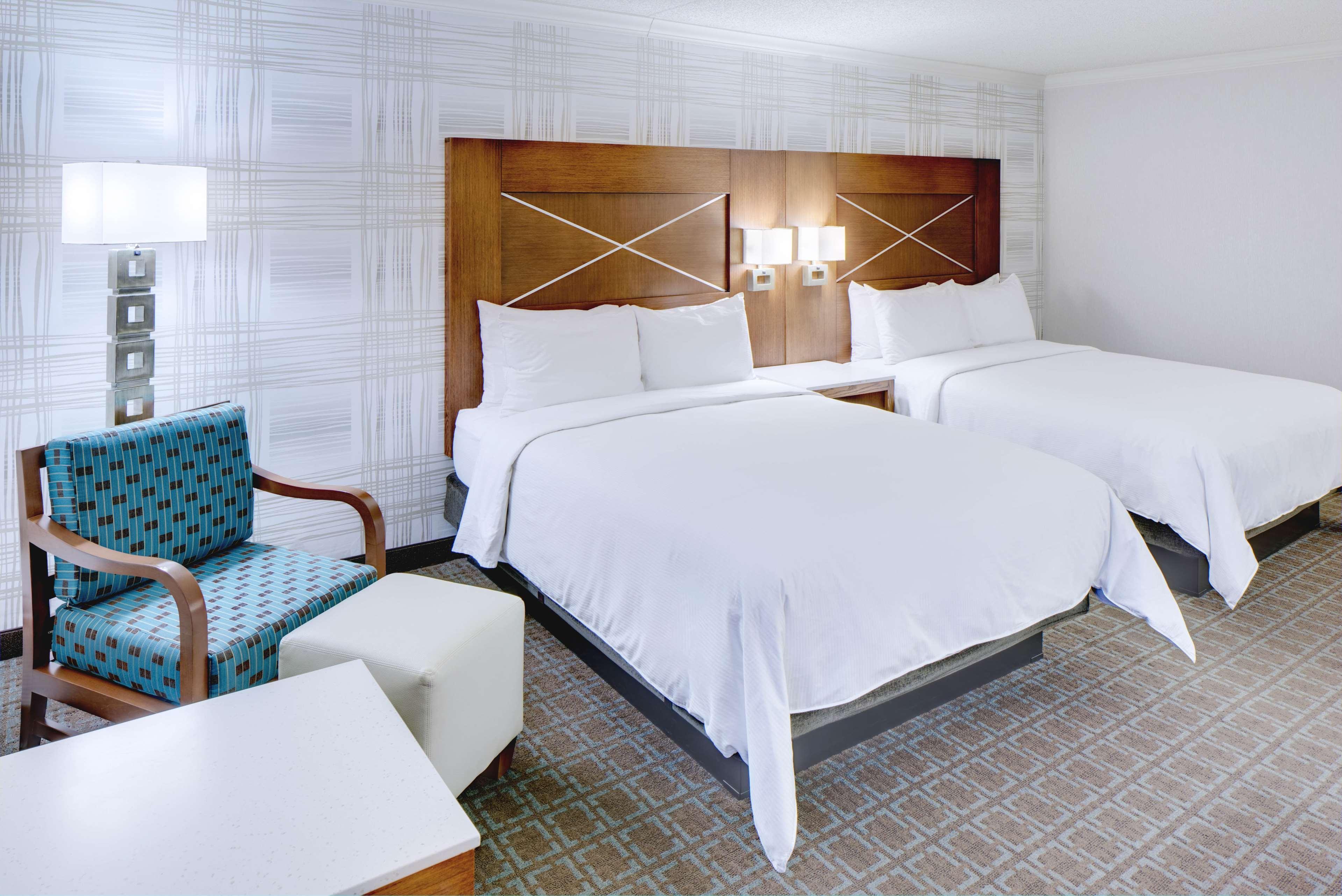 Doubletree By Hilton Madison Downtown Hotell Exteriör bild